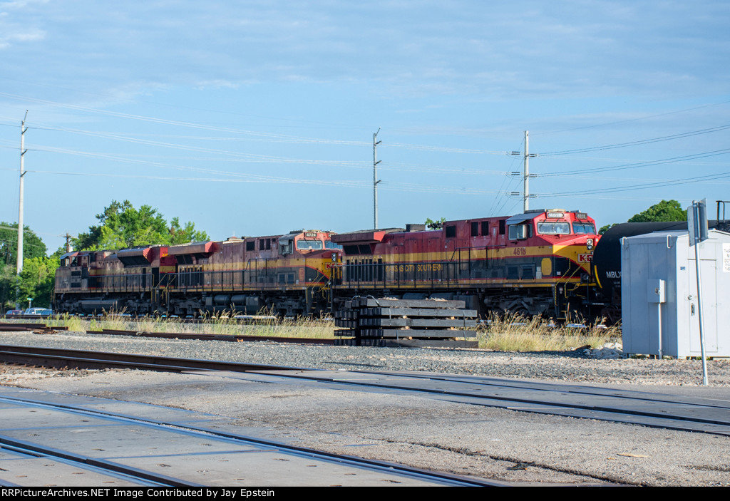 A wesbound KCS train is almost on home rails